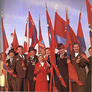     
: Soviet___3.jpg
: 7476
:	197.4 
ID:	10985