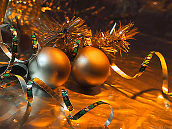     
: new_year.jpg
: 193
:	43.0 
ID:	3891