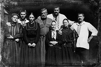     
: 4914086_large.jpg
: 1032
:	86.0 
ID:	10177