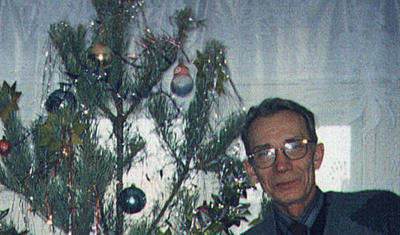     
: papa1998.jpg
: 598
:	46.2 
ID:	242