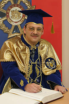     
: zil_akadem_3.jpg
: 1098
:	140.5 
ID:	9104